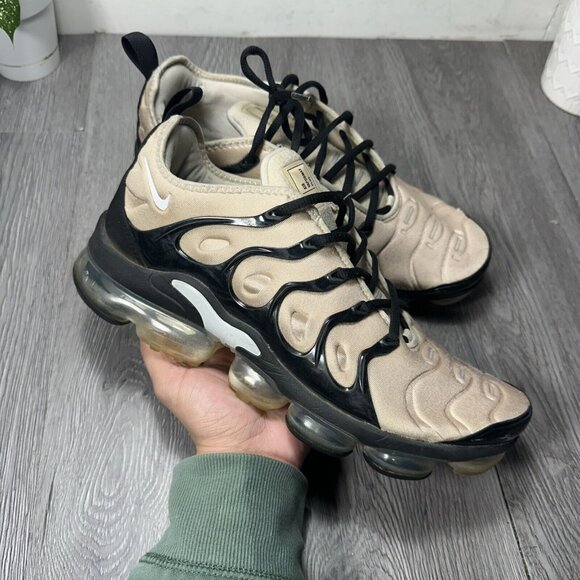 nike vapormax plus brown